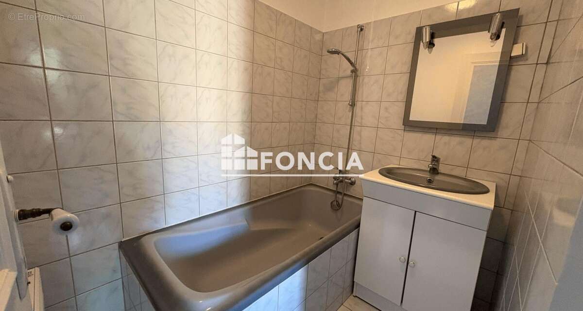 Maison à SAVIGNE-L&#039;EVEQUE