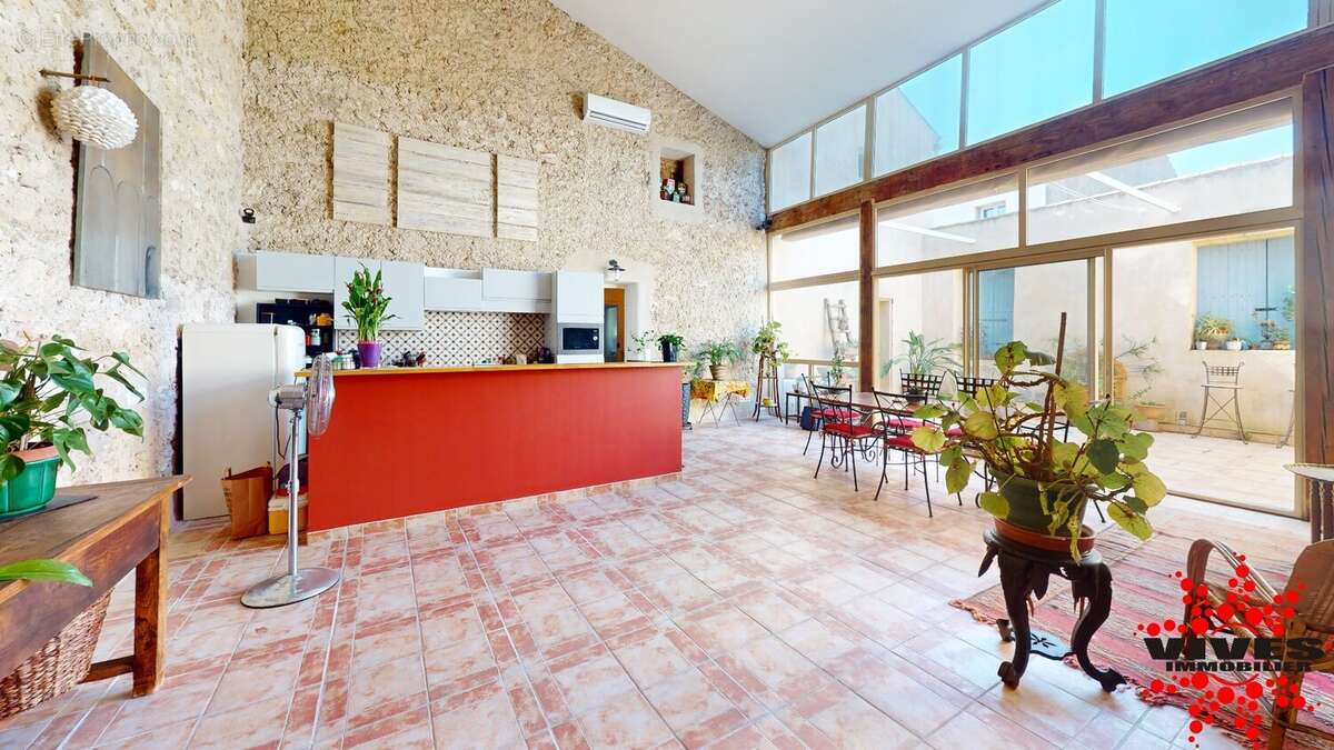 Maison de caractère de 200 m² avec terrasse tropézienne - photo 21