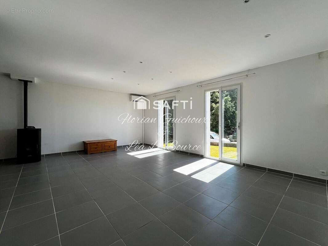 Photo 2 - Maison à ERGUE-GABERIC