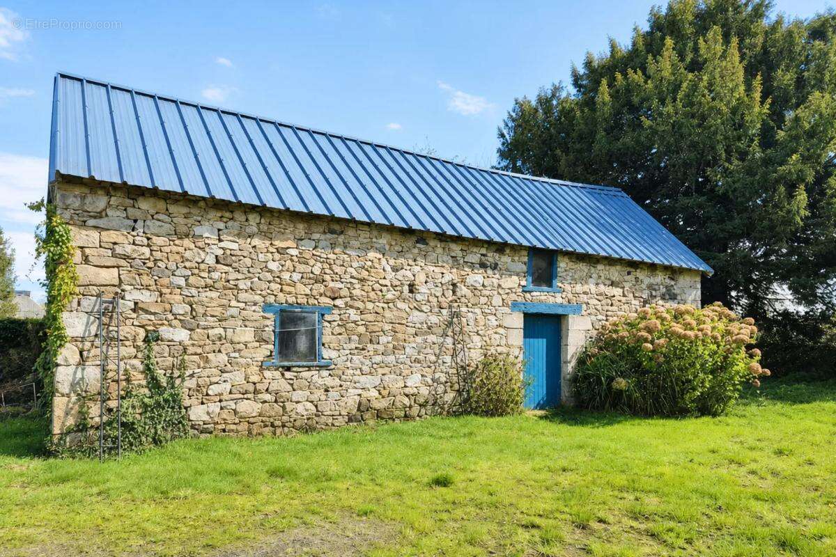 Maison à LANRODEC