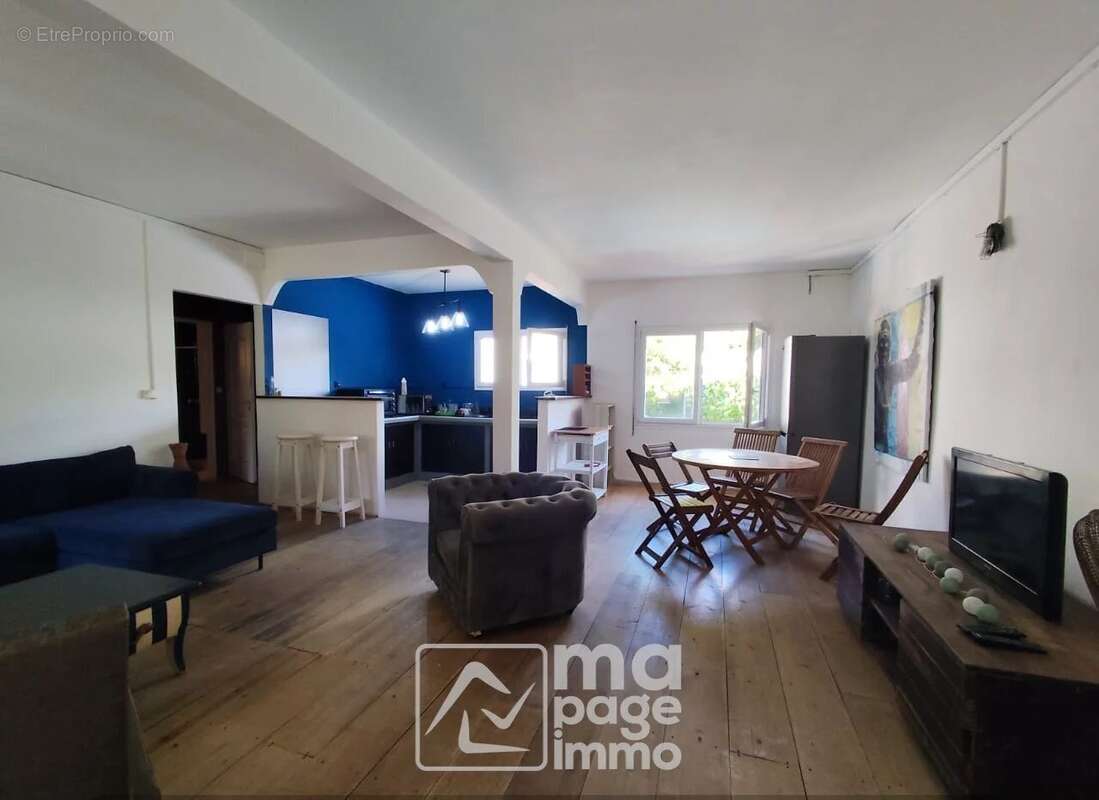 Appartement à CASE-PILOTE