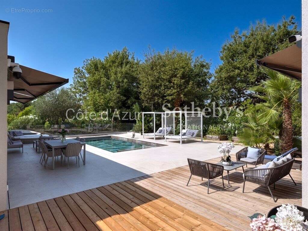 Villa contemporaine de prestige avec piscine près de Valbonne - photo 4