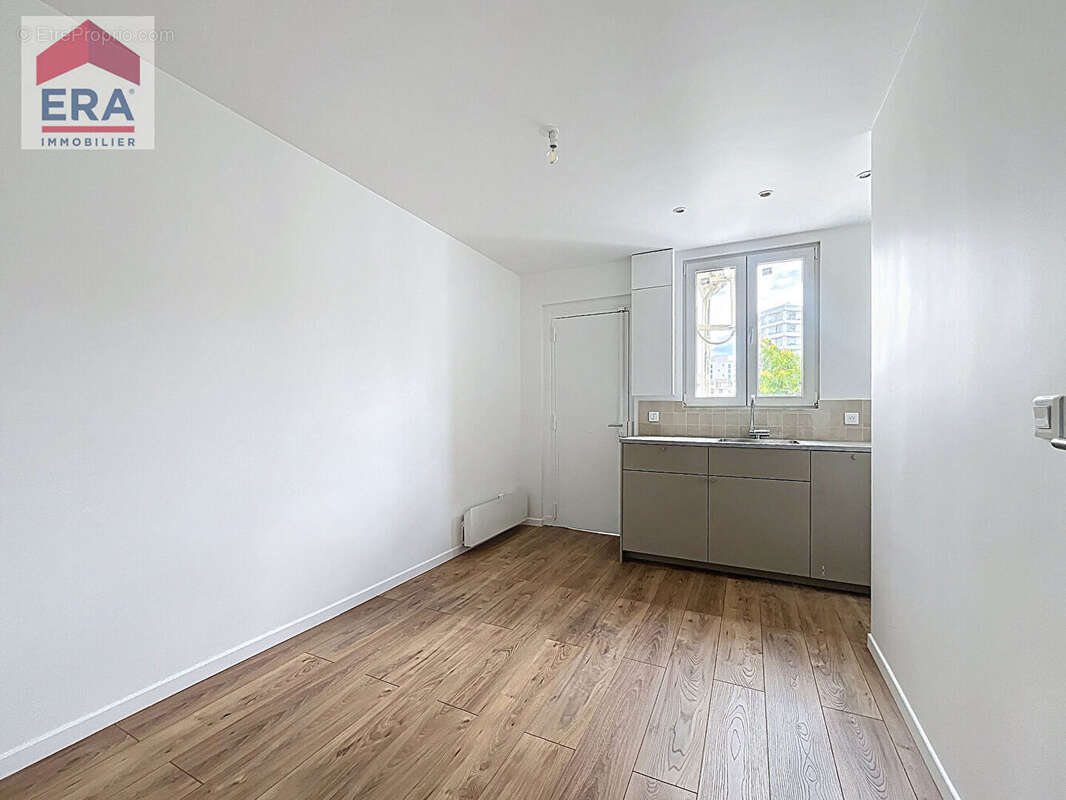 Appartement à IVRY-SUR-SEINE