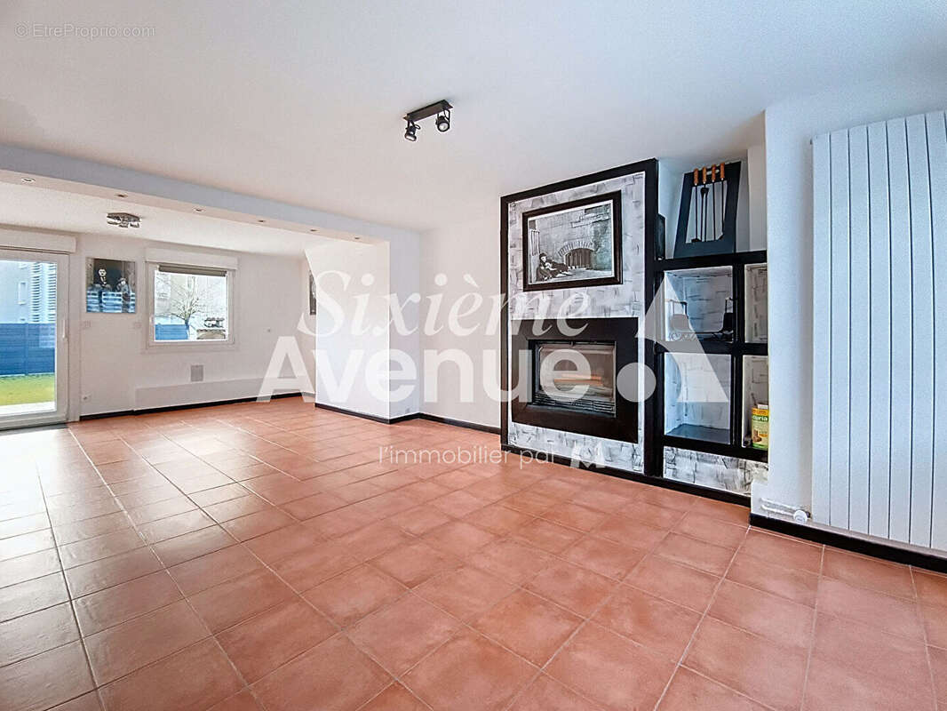 Maison 1 mitoyenneté en centre ville - photo 2
