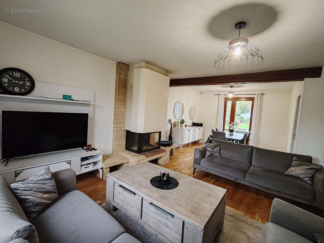 Maison à CREPY-EN-VALOIS