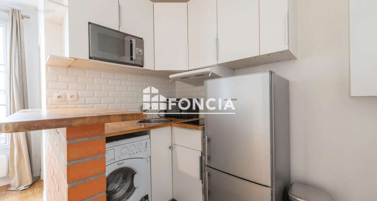 Appartement à PARIS-17E