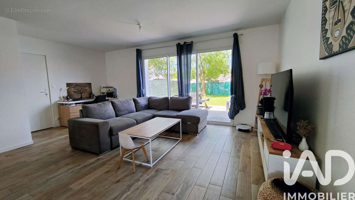 Photo 3 - Maison à GROSBREUIL
