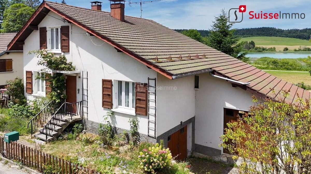 Maison 6 pièces - 144 m² - Montperreux proximité Lac - photo 2