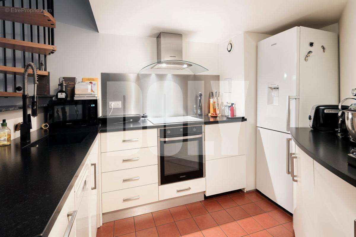 Appartement à PARIS-10E