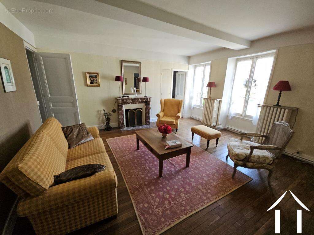 Maison à STIGNY