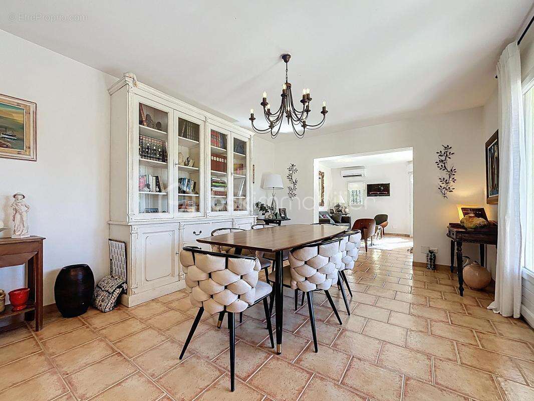 Maison de plain-pied entièrement renovée - photo 8