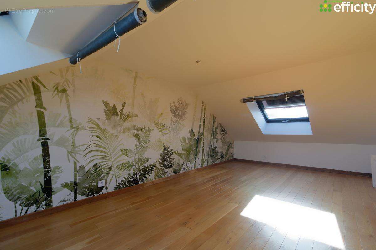 Maison à MAGNY-SUR-TILLE