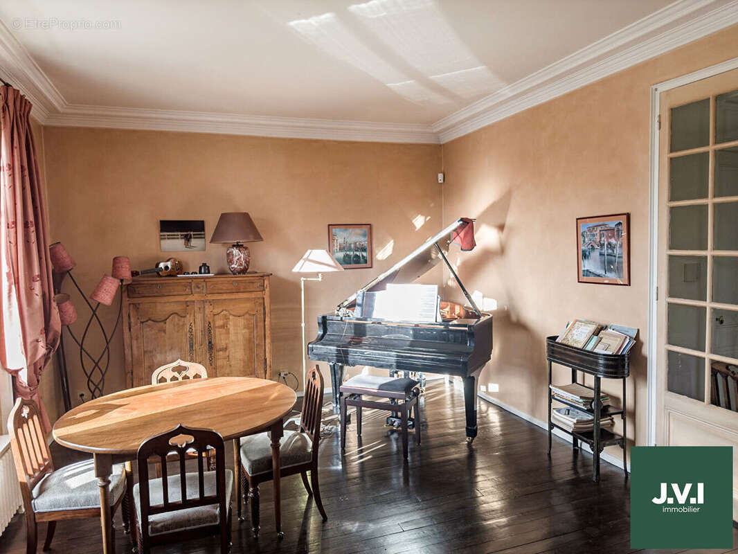 Maison à ENGHIEN-LES-BAINS