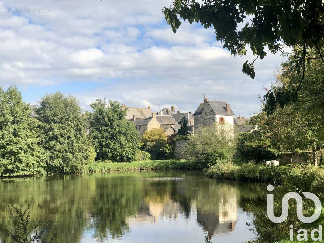 Photo 1 - Maison à LASSAY-LES-CHATEAUX