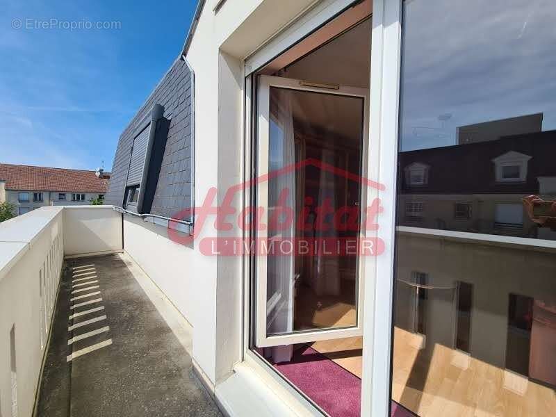 CHELLES-CENTRE: Grand 2 Pièces+box+cave - photo 3