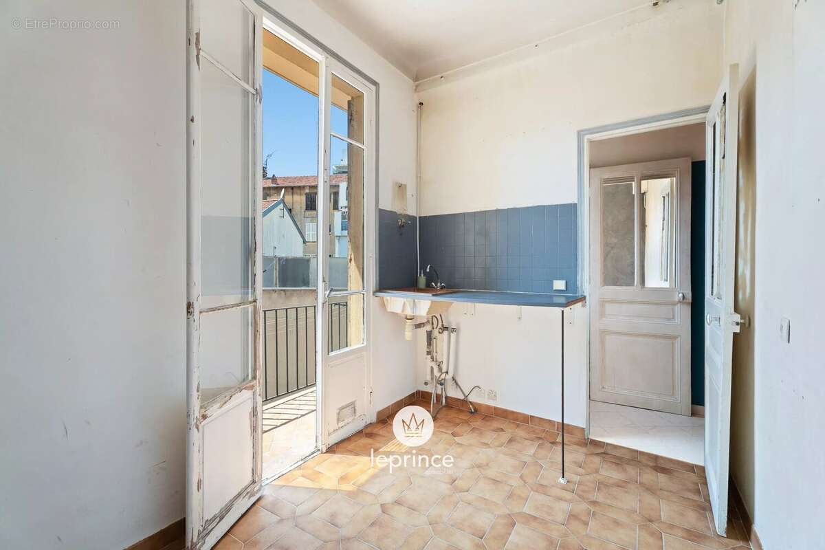Nice Pasteur : 3 Pièces - Balcon - Cave - photo 10