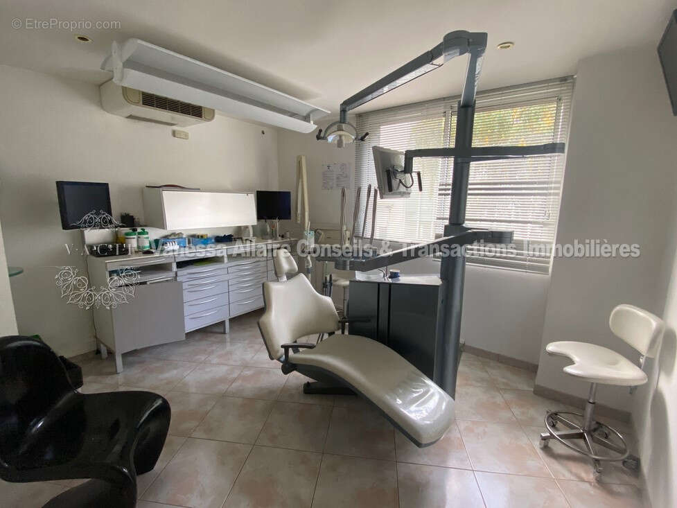 Commerce à LA BAULE-ESCOUBLAC