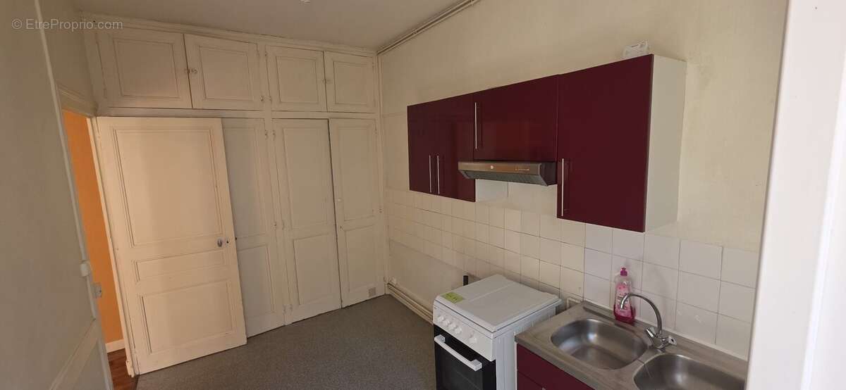 Le charme de l'ancien au cur de Poitiers:Appartement T3 60m² - photo 3