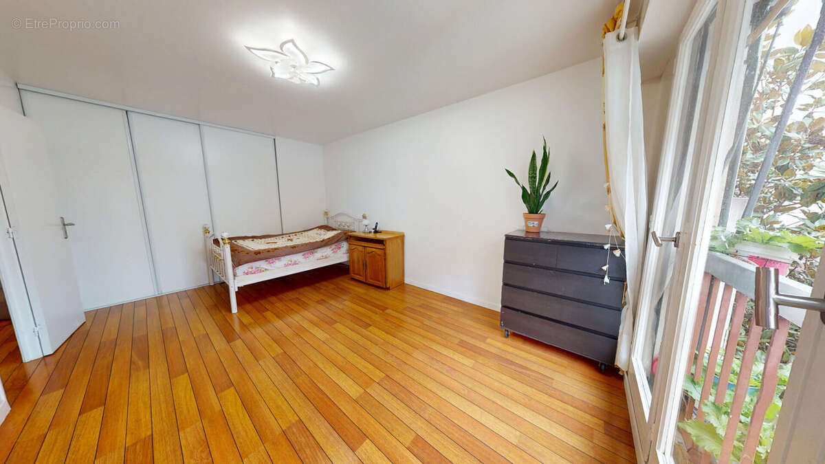 Appartement à AUBERVILLIERS