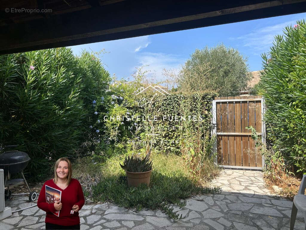 Herault - loupian (34140) - maison en coproprietes - t2 - exterieur - parking privatif - photo 7