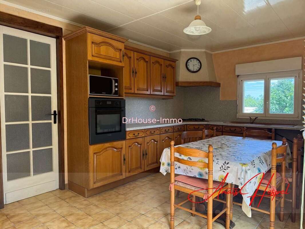 Maison 139 m² à Sauveterre-De-Guyenne  - photo 25