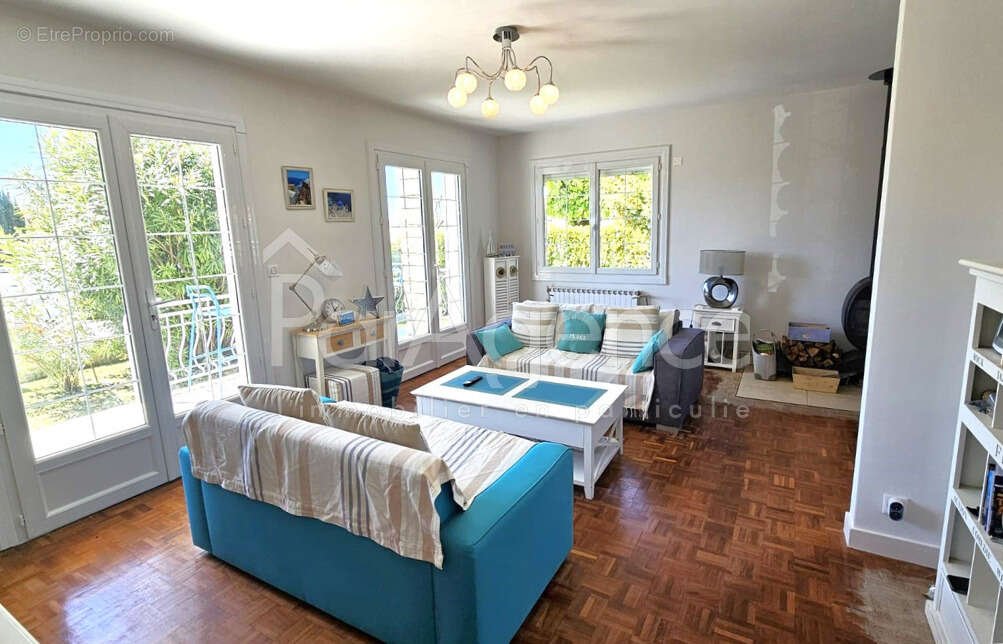 Maison à SAINT-GEORGES-DE-DIDONNE