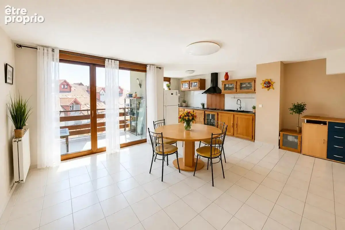 Appartement de 5 pièces de 100 m² à Epagny Metz-Tessy - photo 2