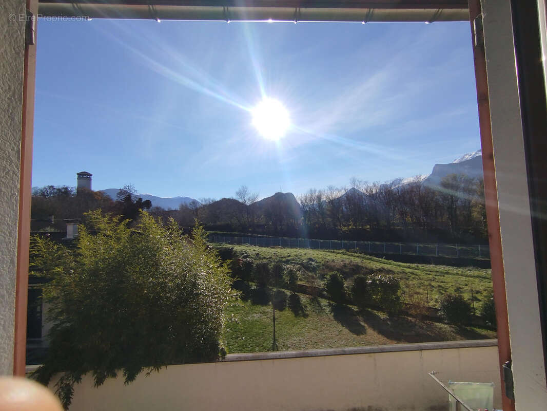 Appartement à LE PONT-DE-CLAIX