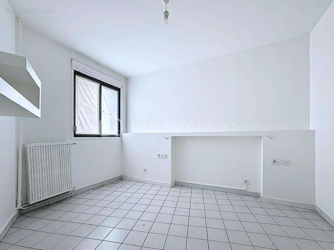 Appartement 5 pièces de 101 m² avec terrasse – Échirolles - photo 10