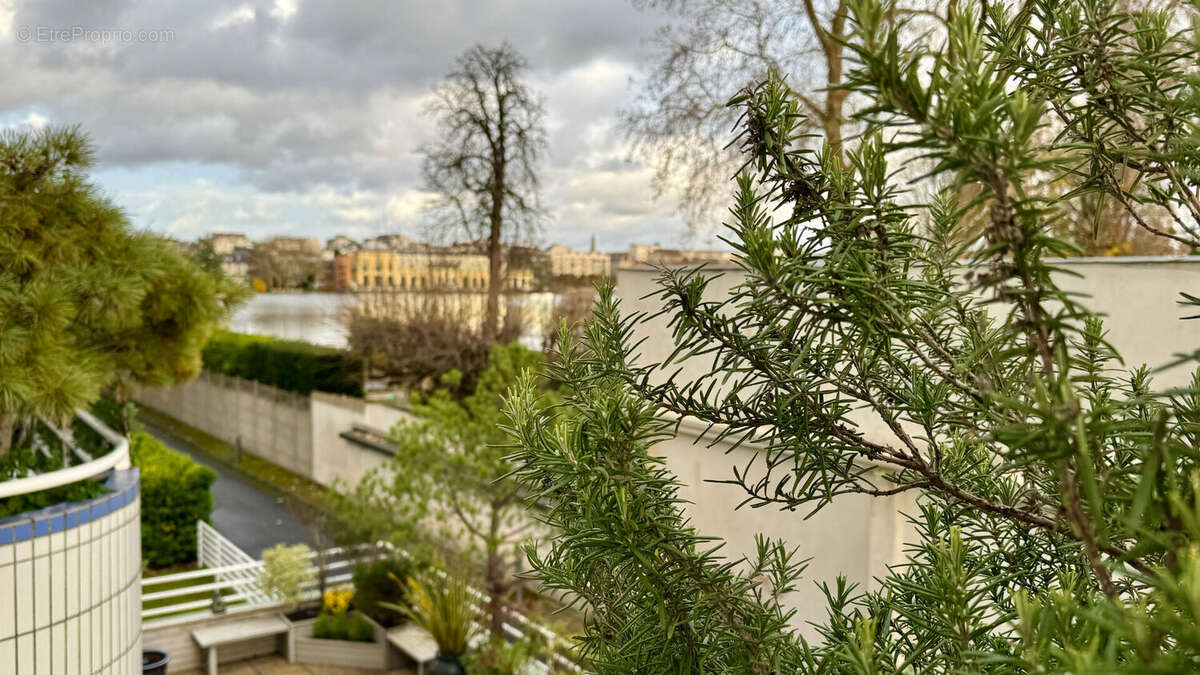 Appartement à ENGHIEN-LES-BAINS