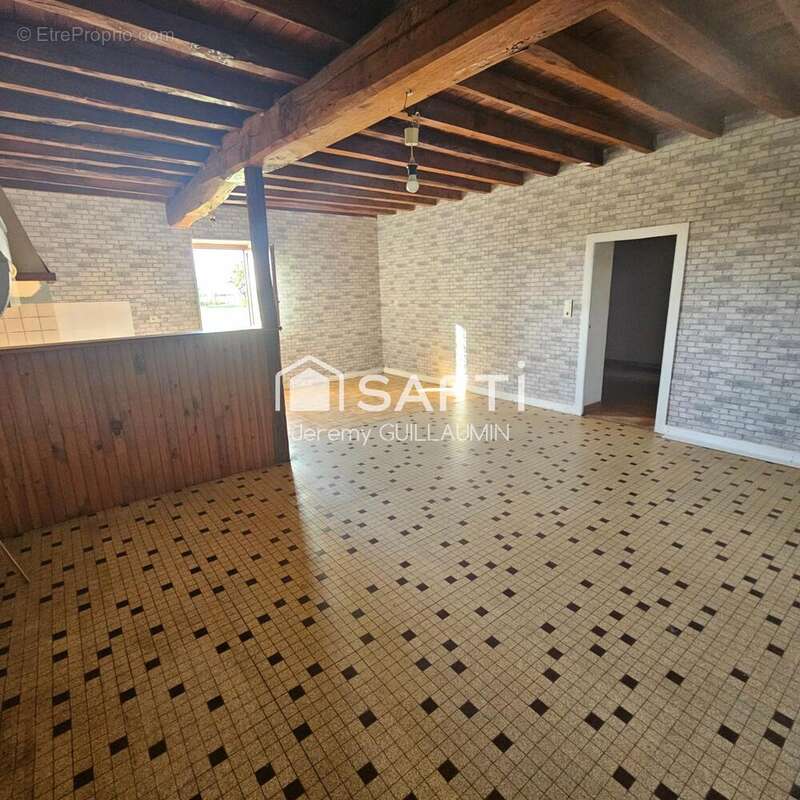 Photo 2 - Maison à BAYET