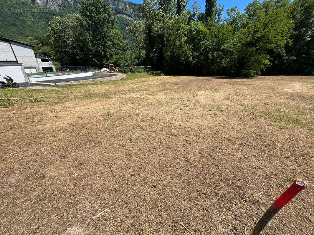Terrain à MERY
