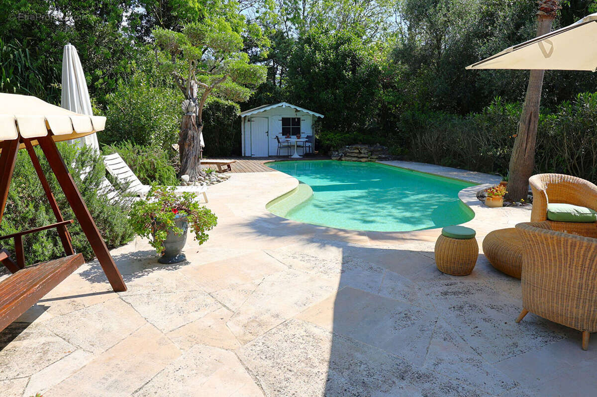 Maison à PEYMEINADE