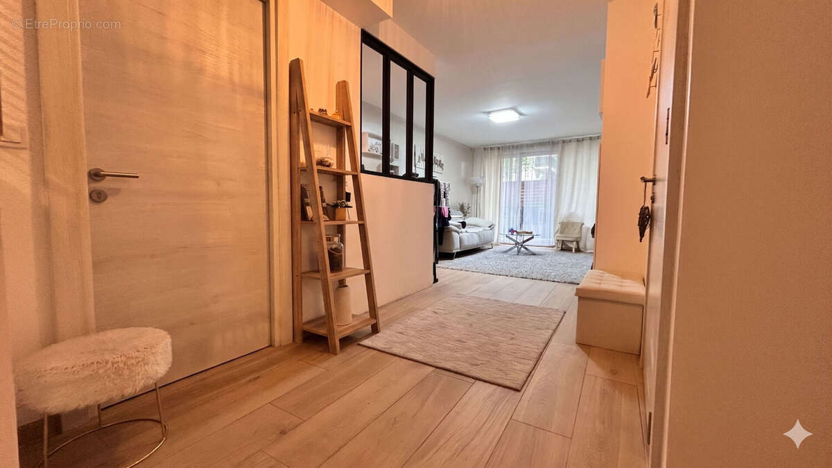 Appartement à CORBEIL-ESSONNES