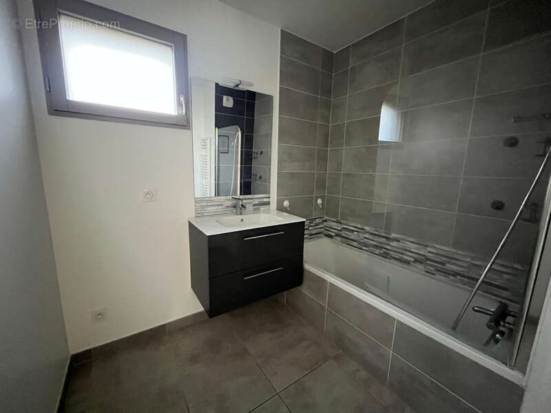 Appartement à ANTHY-SUR-LEMAN