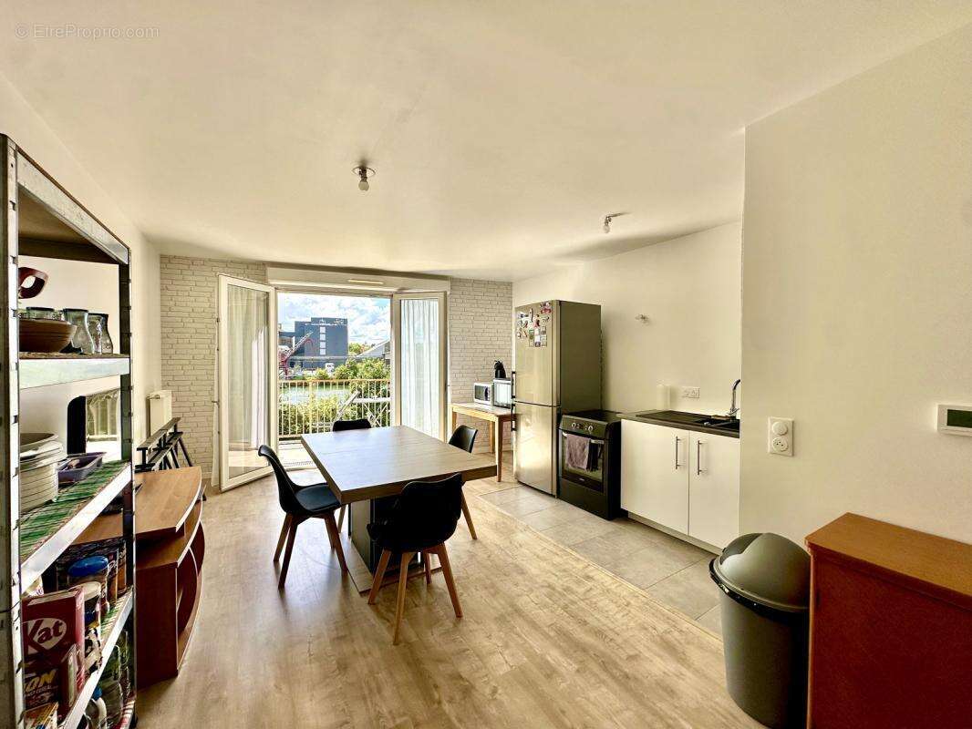 Appartement à CORBEIL-ESSONNES