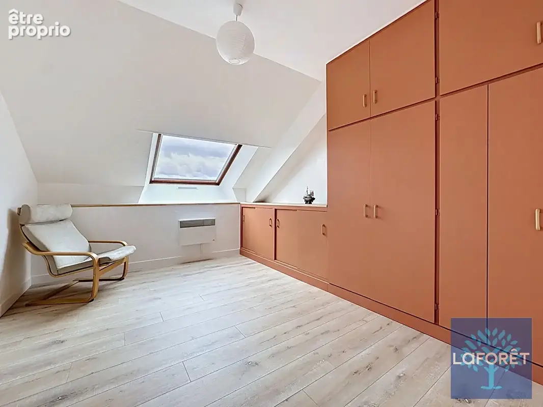 2 Appartements Neuilly Plaisance 3 pièce(s) 62 m2+  1 Parking, 2 caves. - photo 2