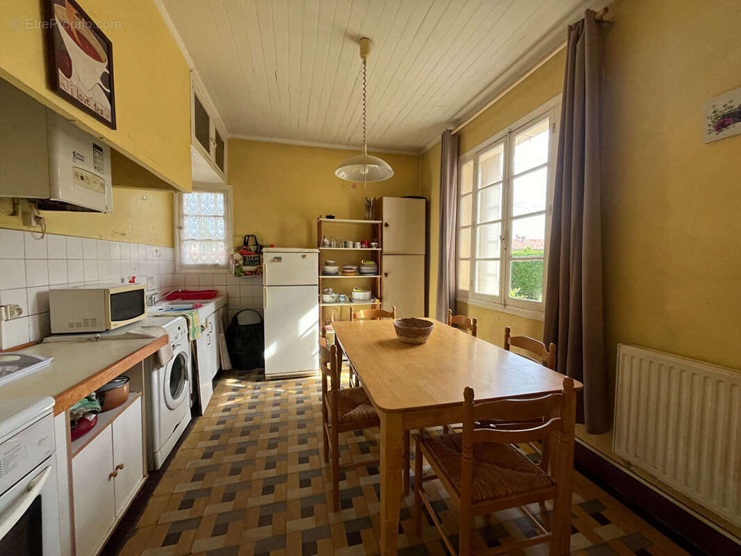 Maison à SAINTE-LIVRADE-SUR-LOT