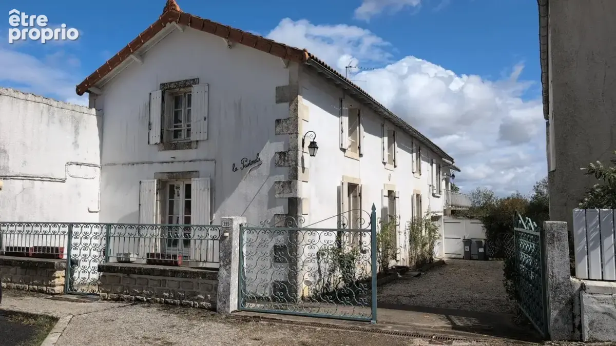 Maison à SAINT-GELAIS