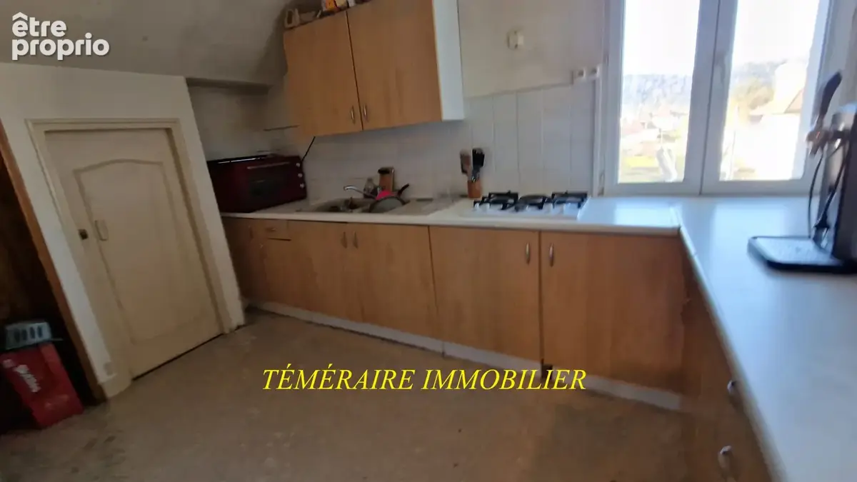 Champagnole - T3 de 69m2 au 2ème étage - photo 2