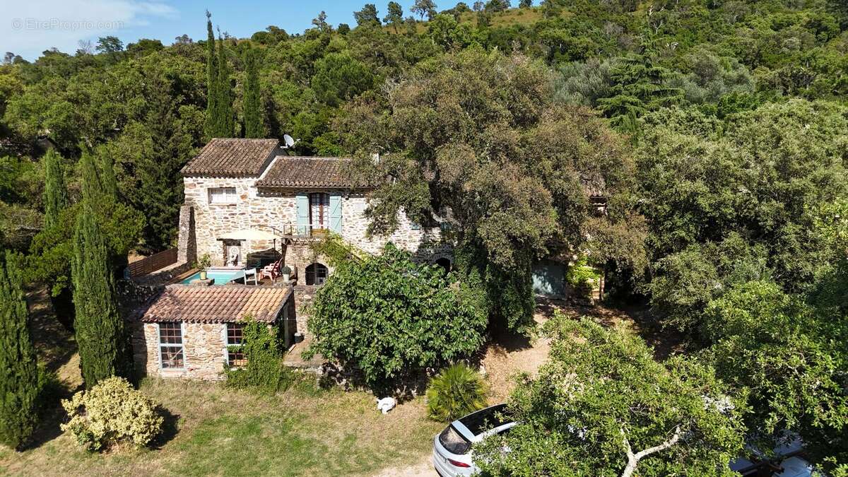 Photo 1 - Maison à COGOLIN