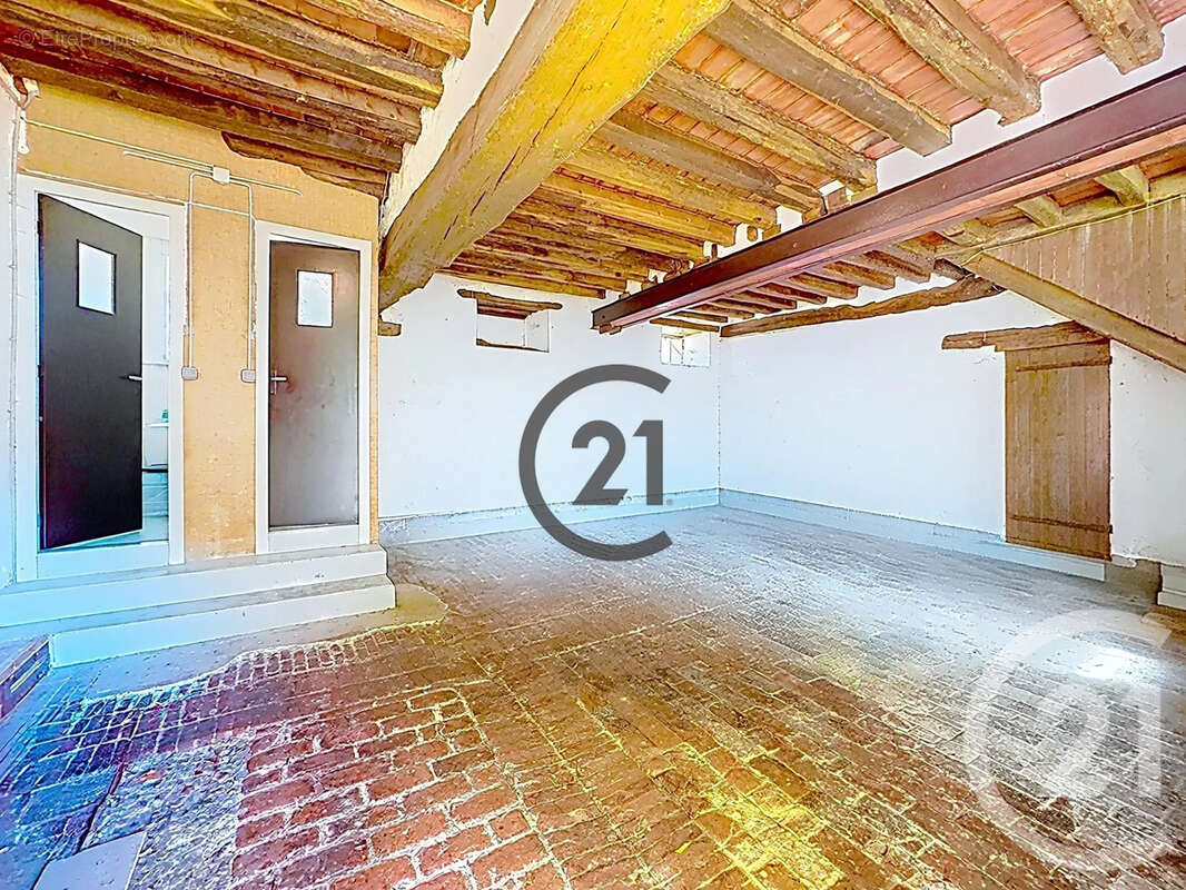 Maison 146 m² à Saint-Loup-De-Naud  - photo 19