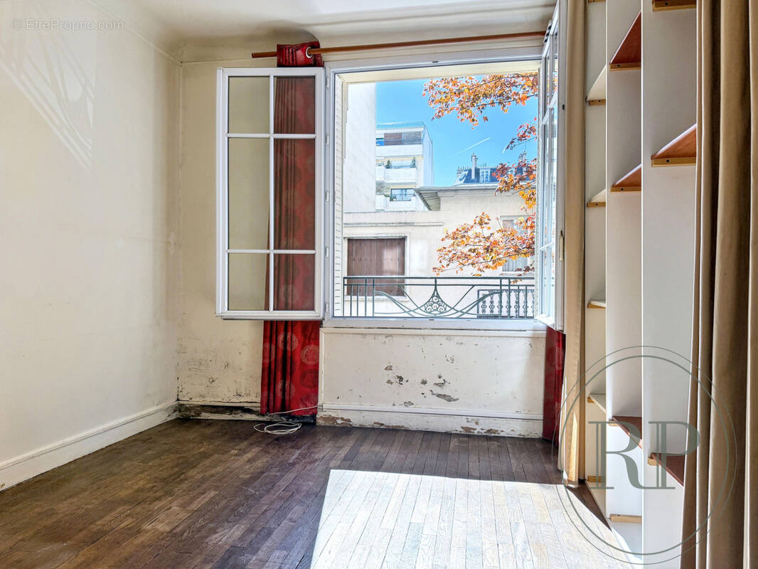 Appartement à LEVALLOIS-PERRET