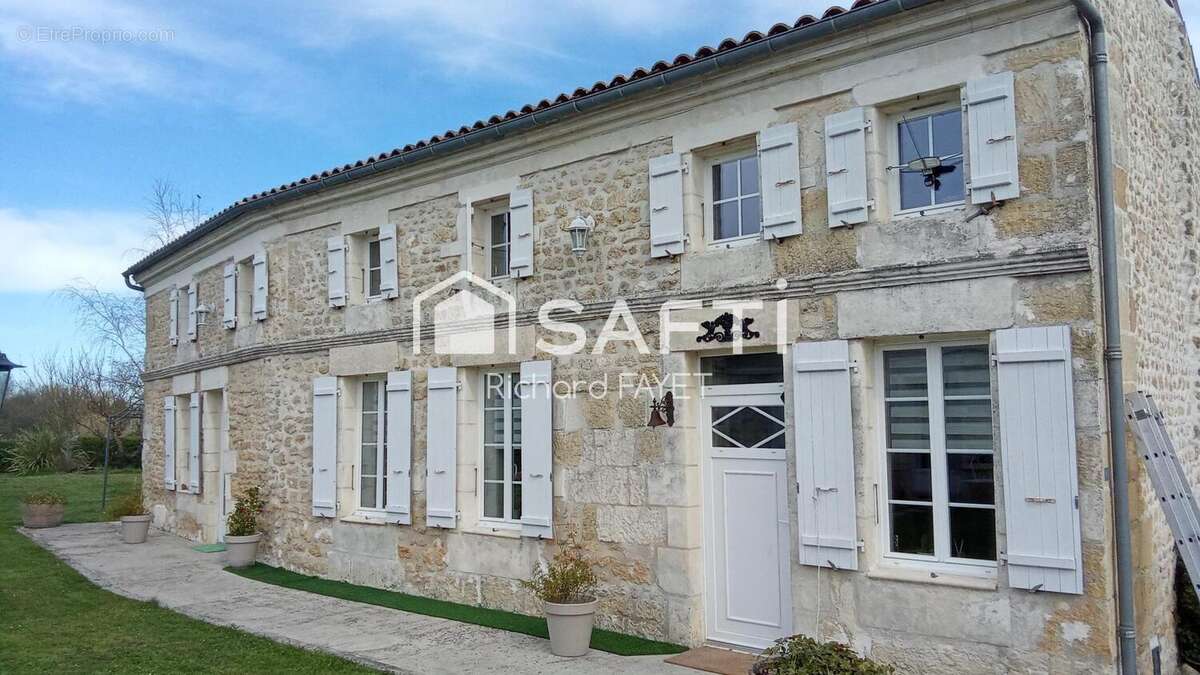 Photo 2 - Maison à BOIS