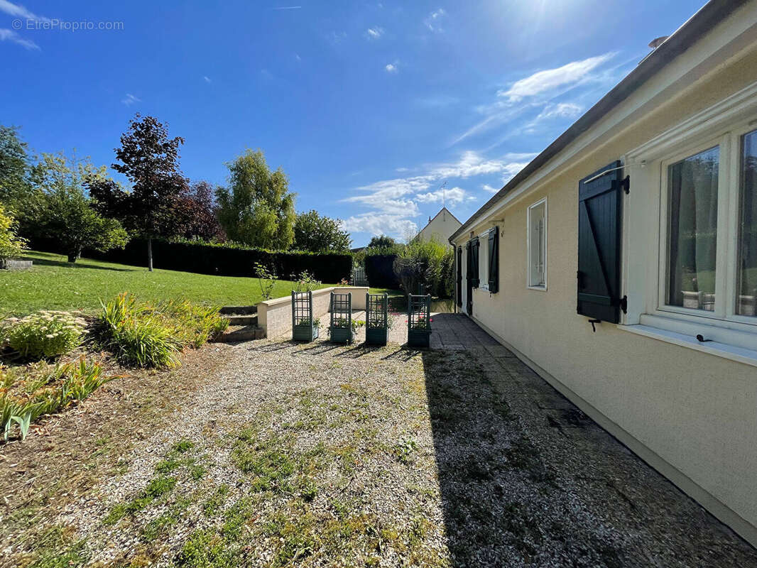 Maison à ETAMPES
