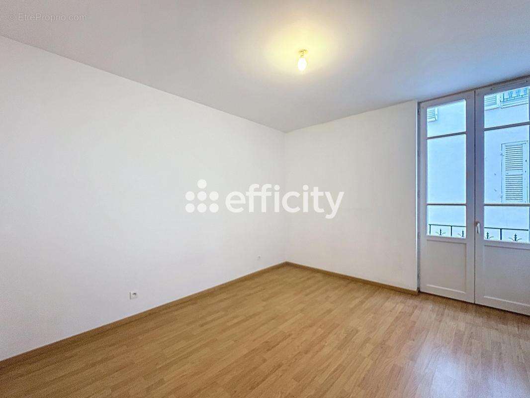 Appartement à VICHY