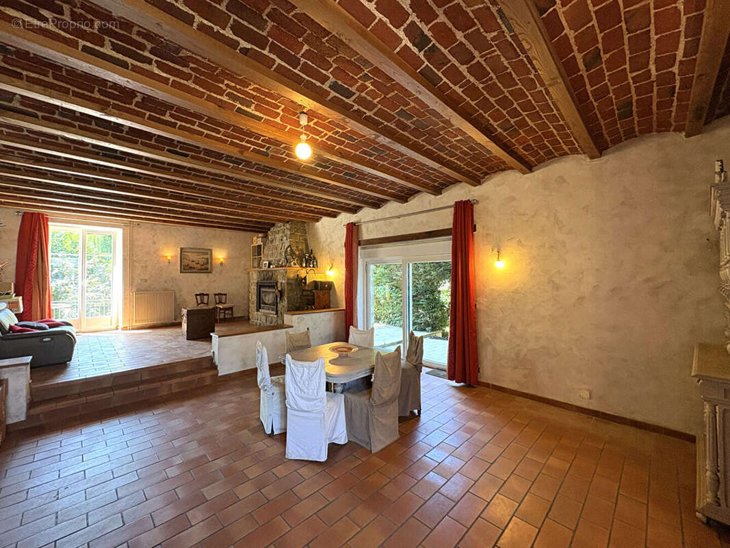 Maison à CHARLEVILLE-MEZIERES