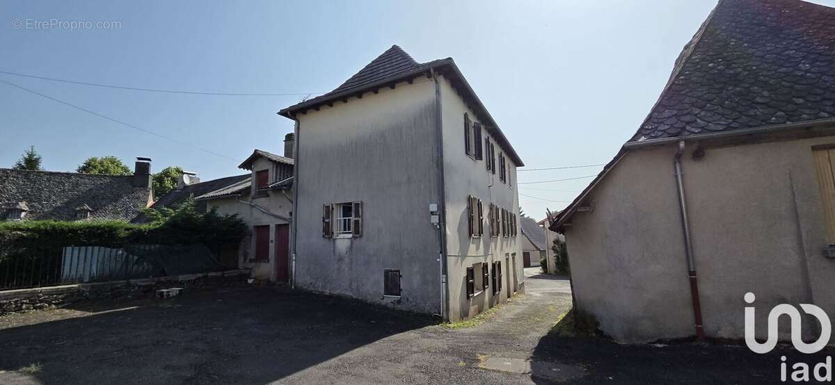 Photo 5 - Maison à SAINT-SANTIN-CANTALES