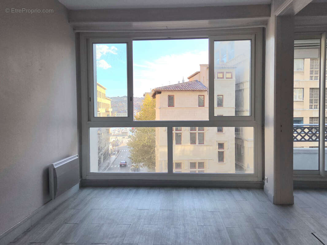 Appartement à MARSEILLE-2E