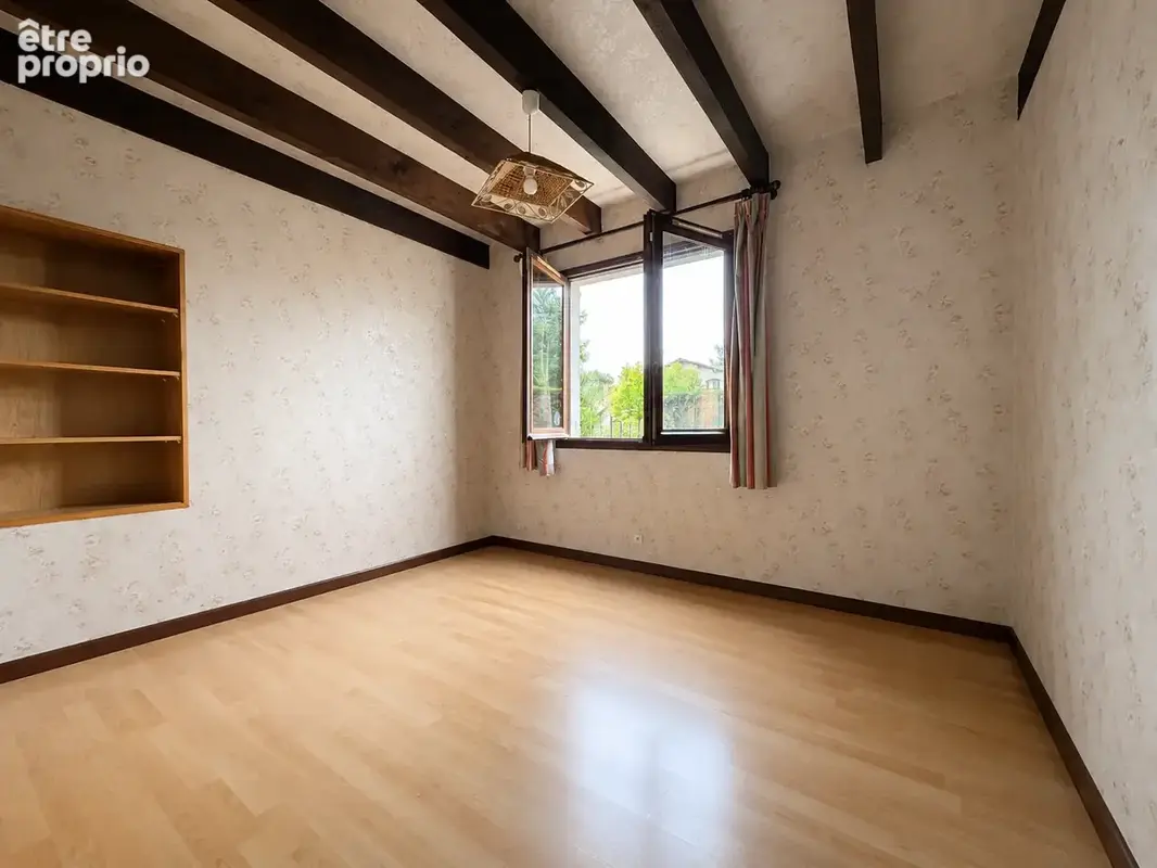 Maison familiale avec piscine à Léognan - photo 4
